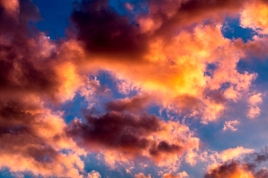 Holographic interface displaying climate forecast for Iceland